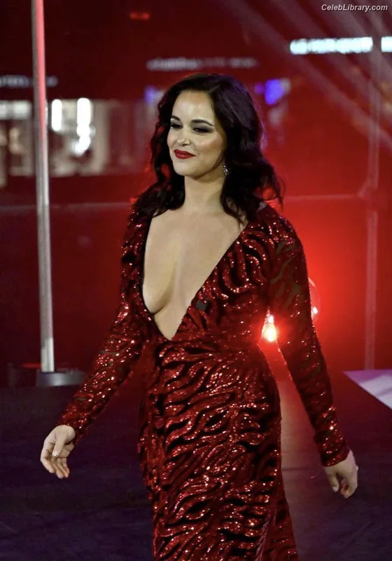 Melissa Fumero photo 2 of 177