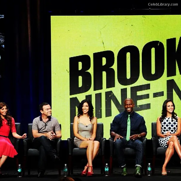 Melissa Fumero photo 10 of 177
