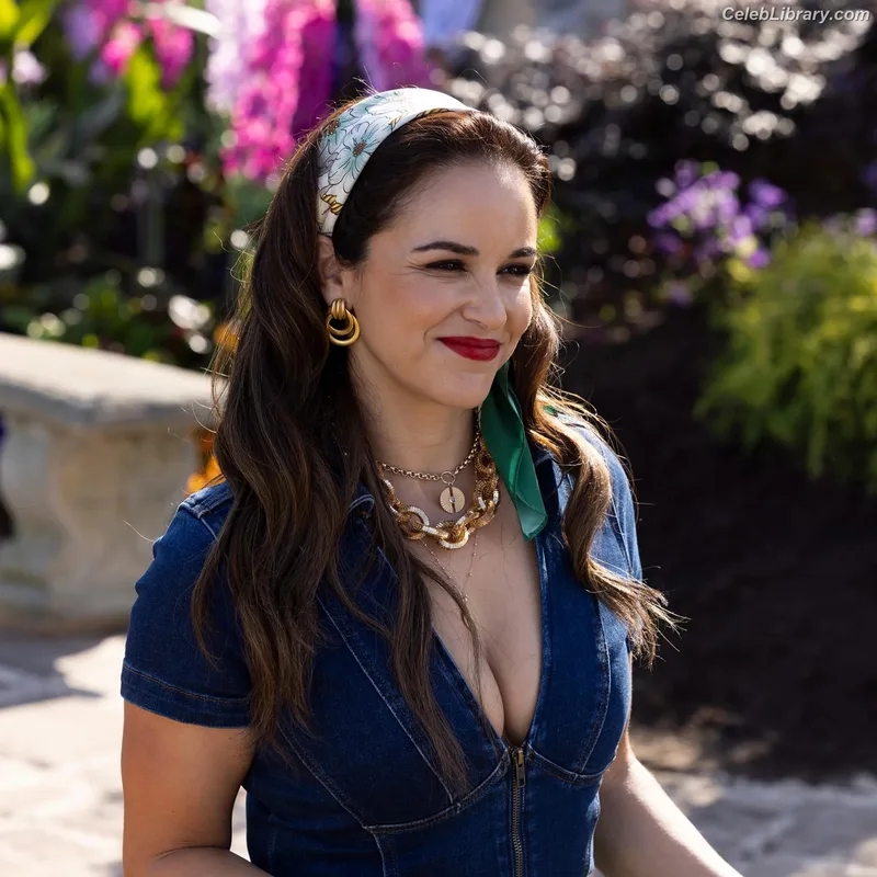 Melissa Fumero photo 17 of 177