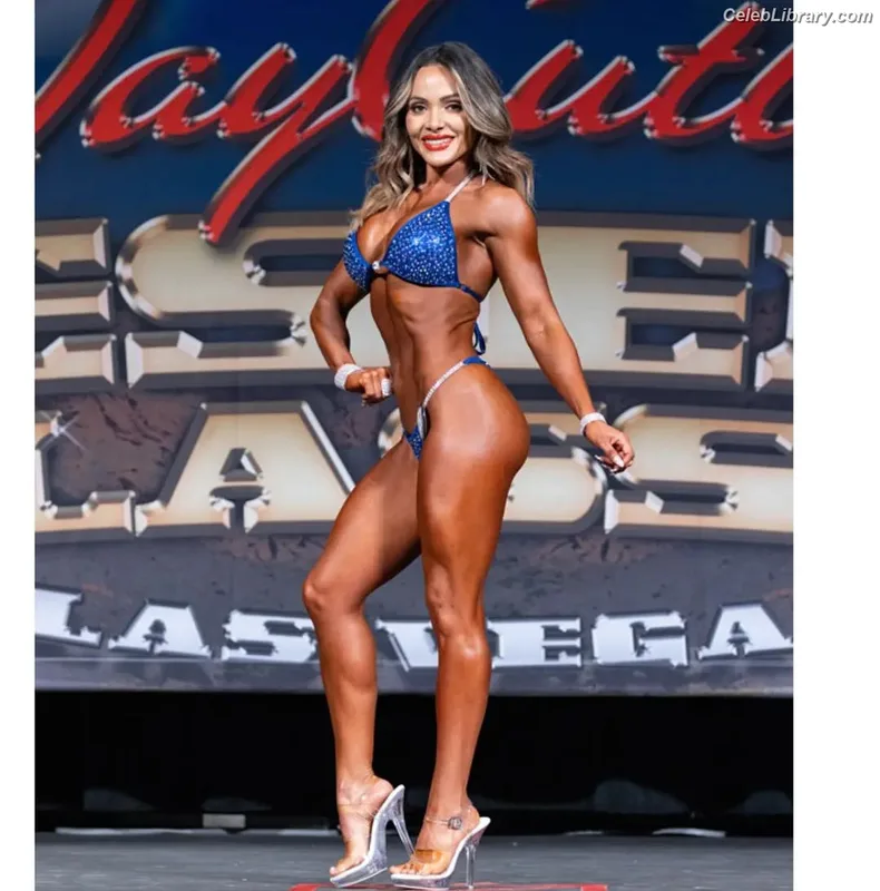 Melissa Santos photo 16 of 354