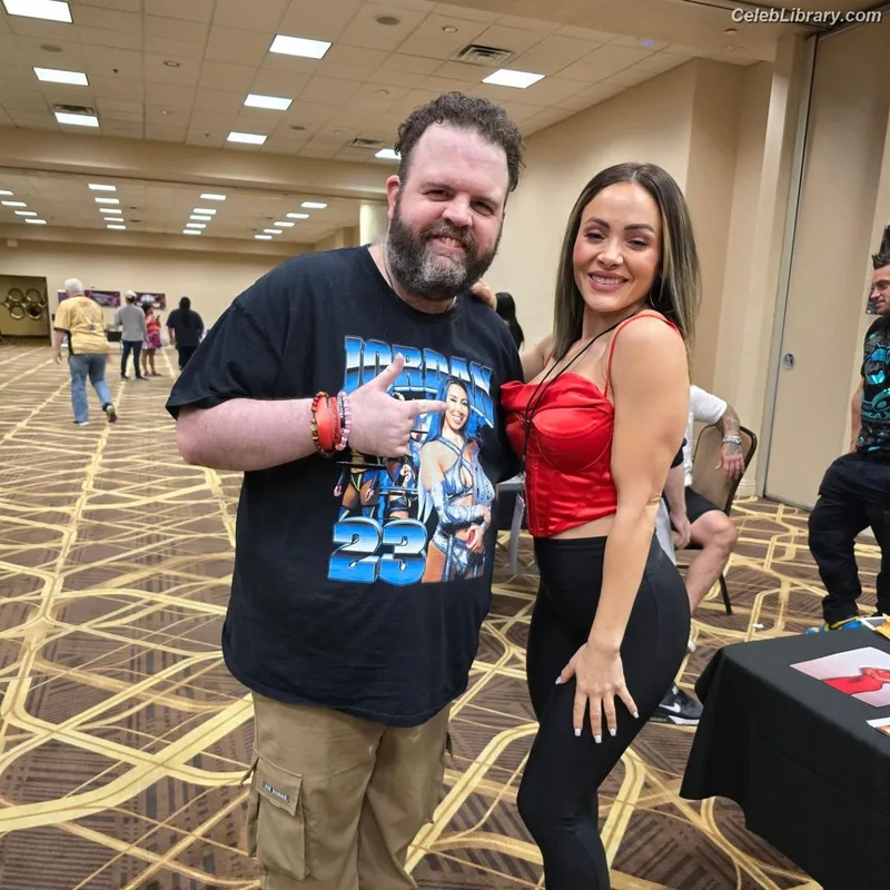 Melissa Santos photo 7 of 354