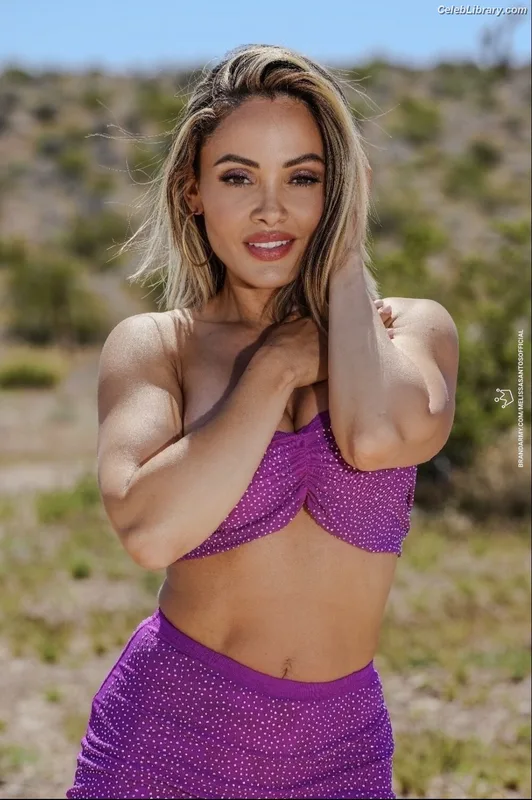 Melissa Santos photo 15 of 354