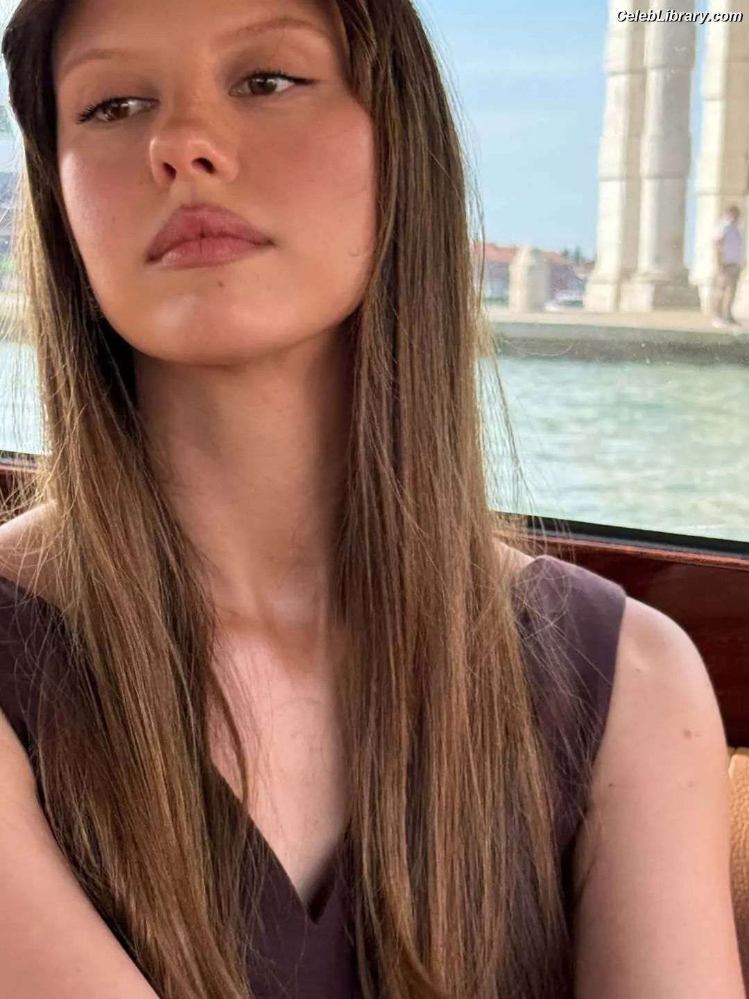 Mia Goth photo 5 of 609