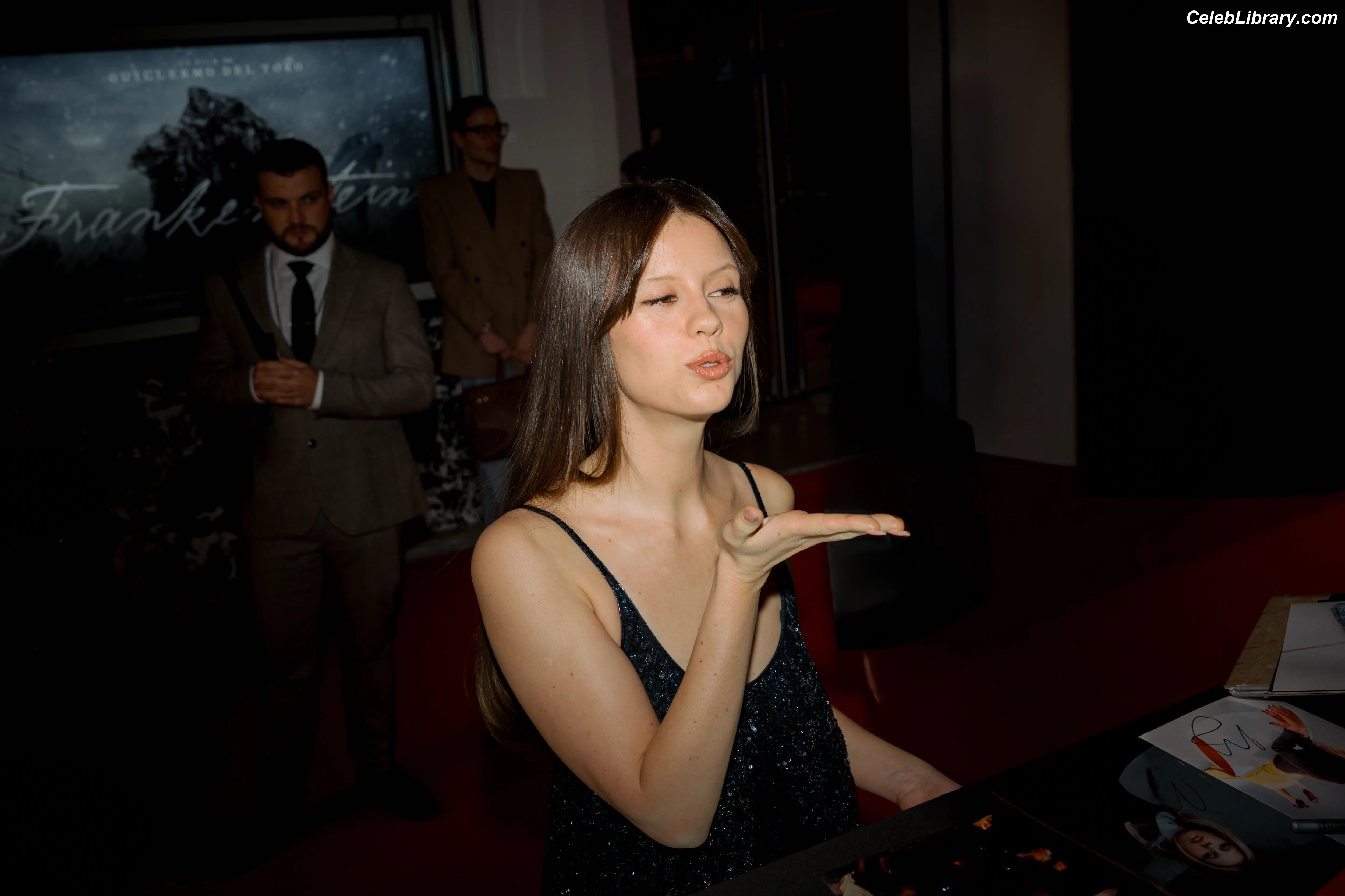 Mia Goth photo 11 of 609