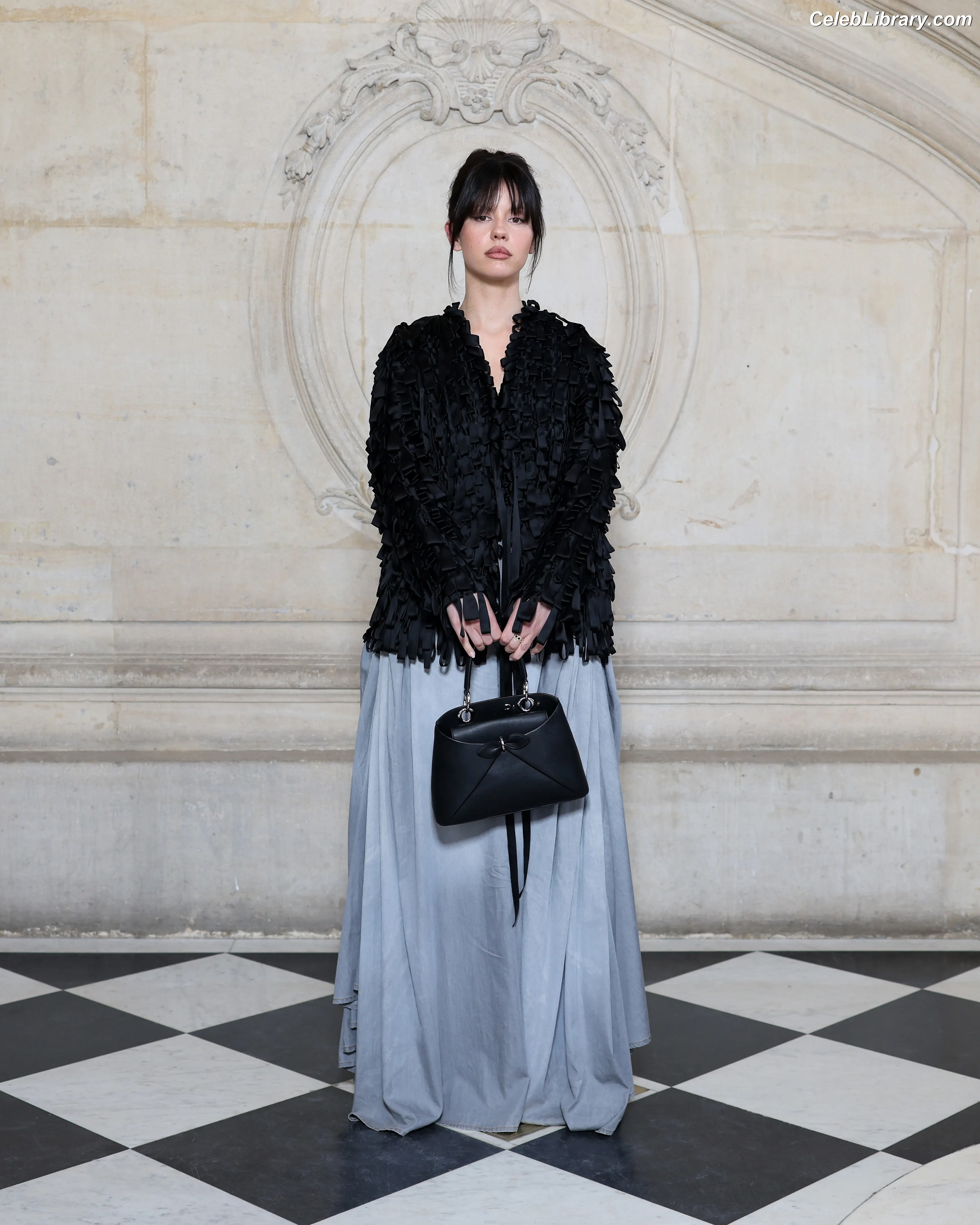 Mia Goth photo 12 of 609