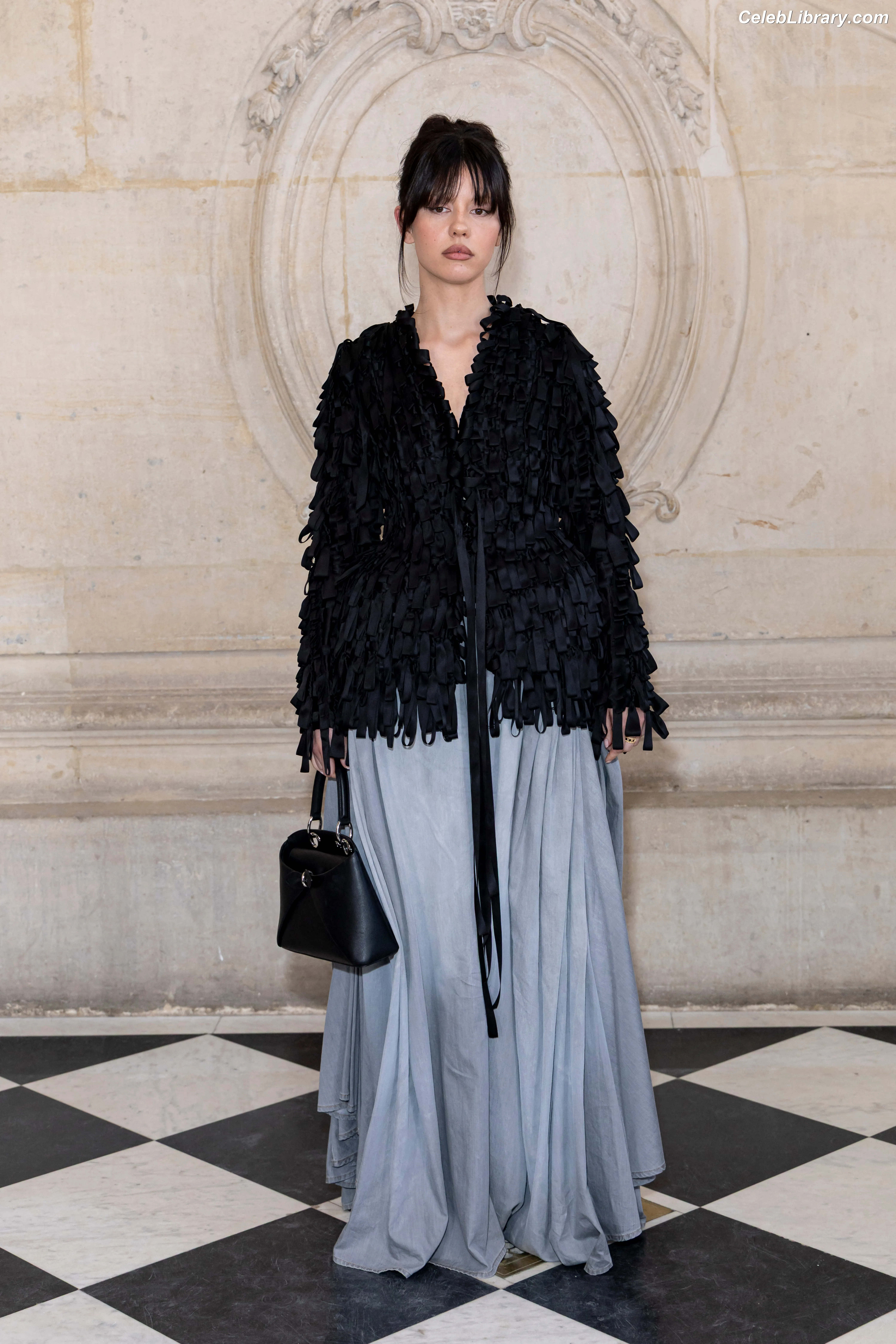 Mia Goth photo 19 of 609