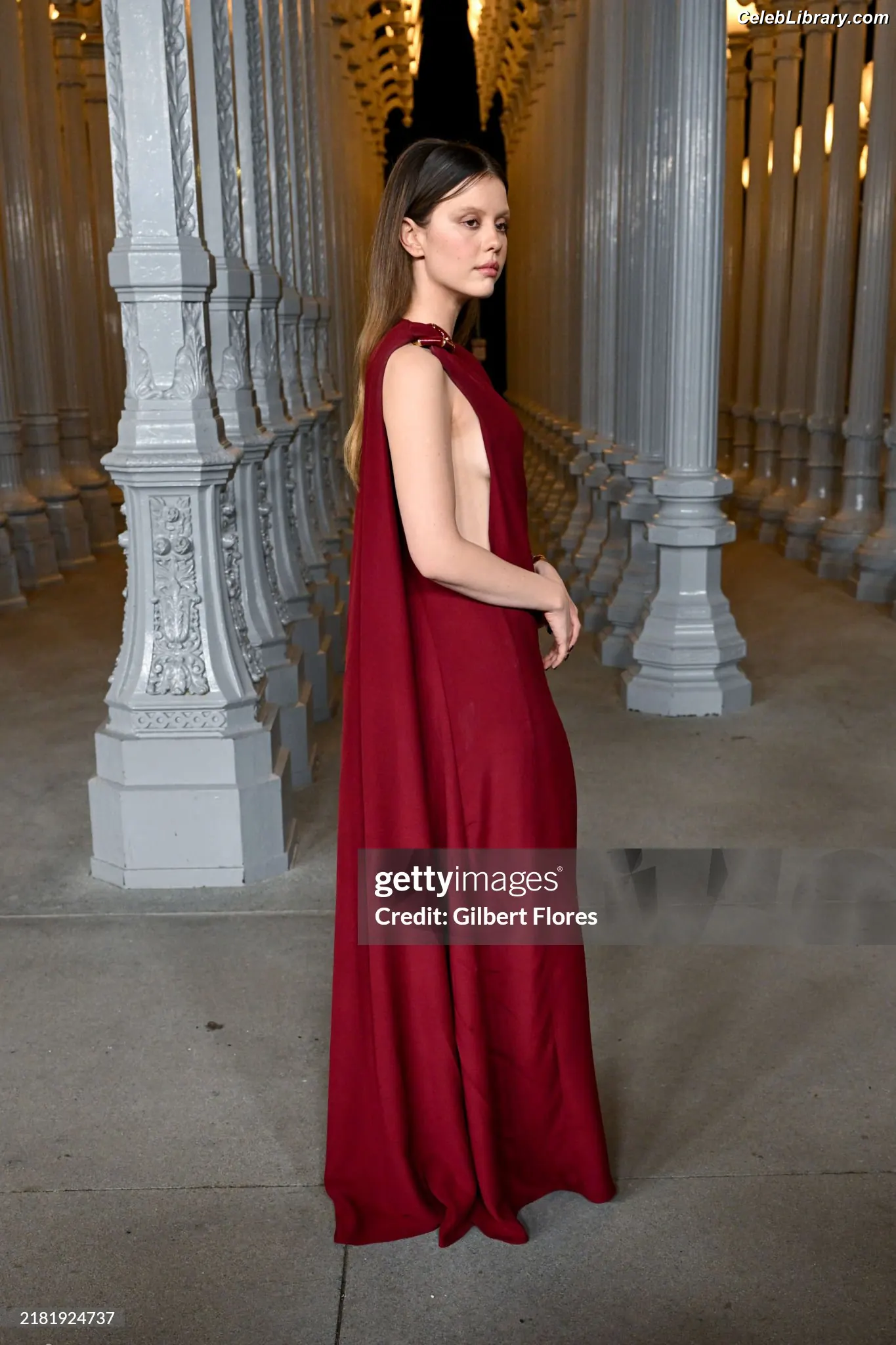 Mia Goth photo 9 of 609