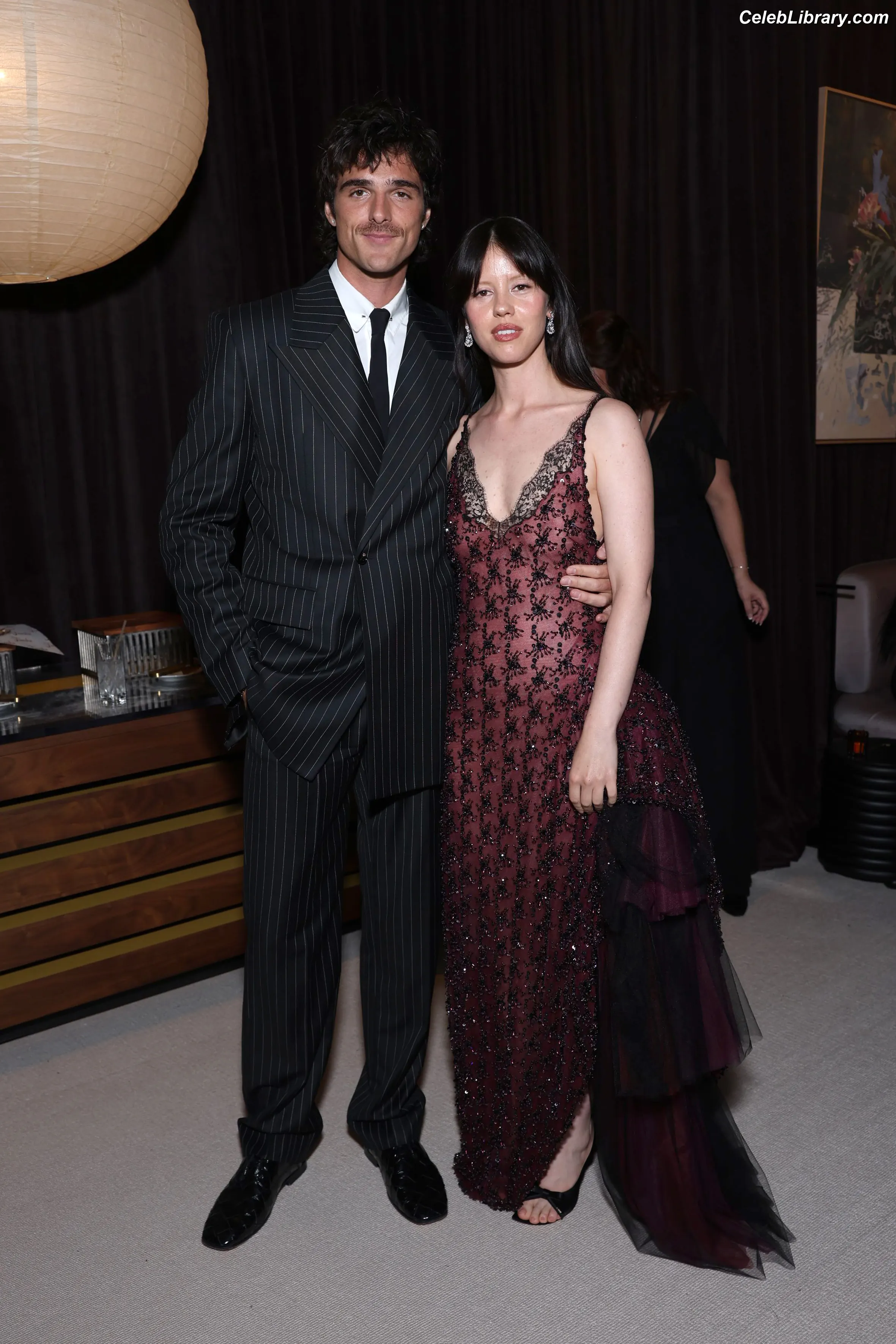 Mia Goth photo 15 of 609