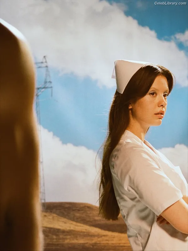 Mia Goth photo 5 of 609