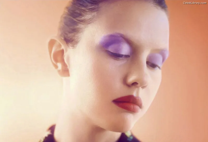 Mia Goth photo 22 of 609