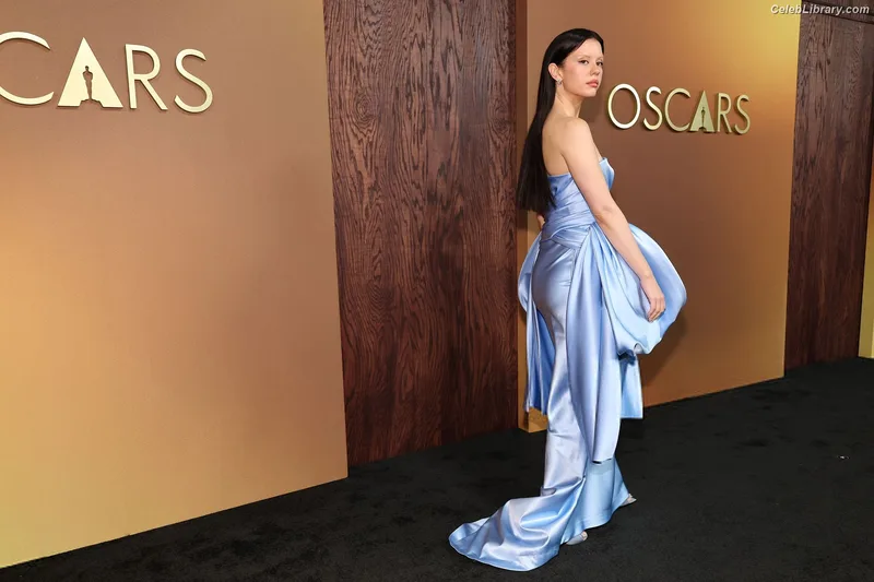 Mia Goth photo 9 of 609