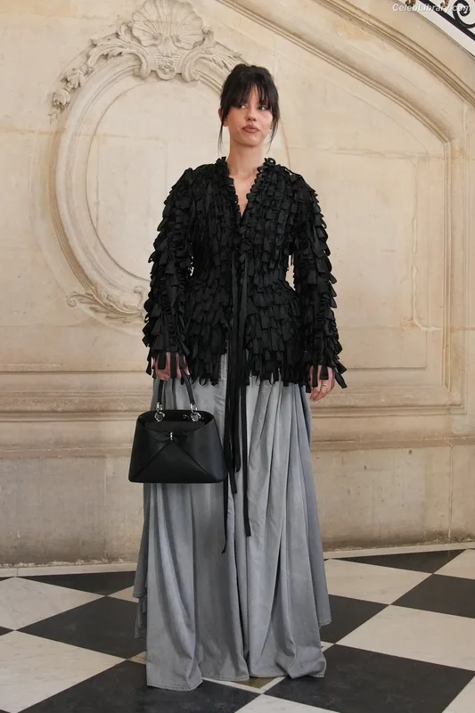 Mia Goth photo 24 of 609