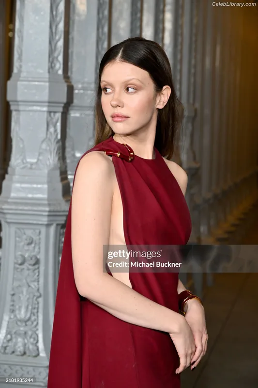 Mia Goth photo 11 of 609