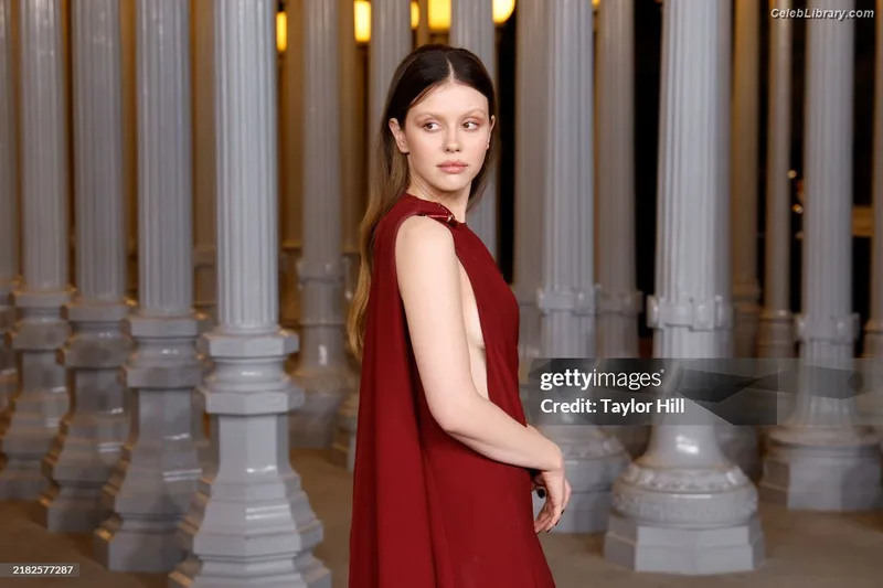 Mia Goth photo 18 of 609