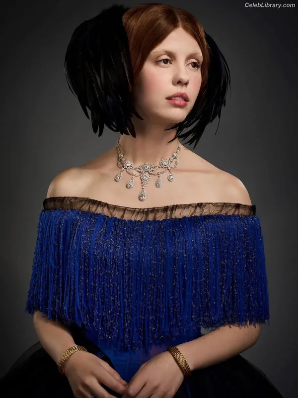 Mia Goth photo 22 of 609