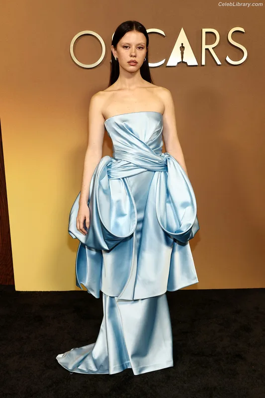 Mia Goth photo 6 of 609