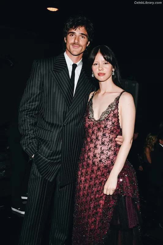 Mia Goth photo 12 of 609