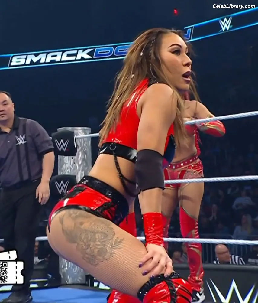 Mia Yim photo 18 of 364