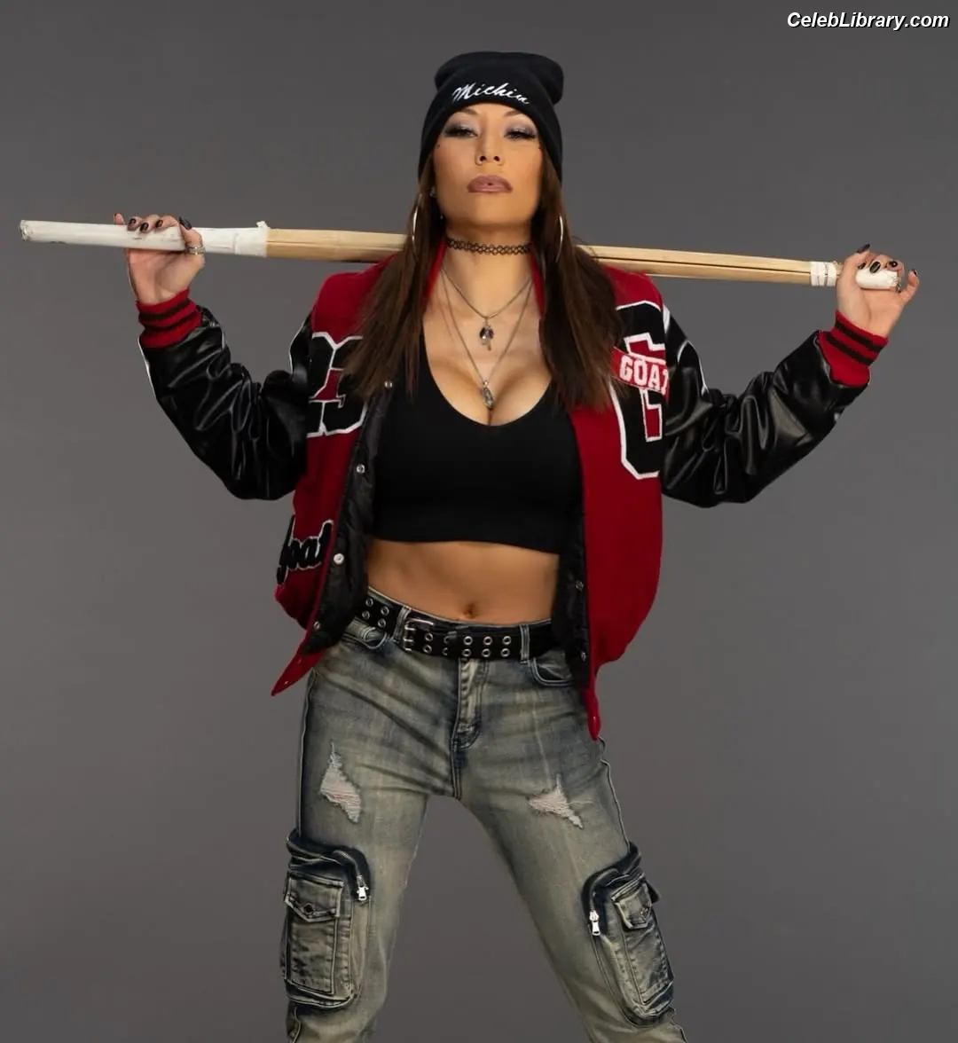 Mia Yim photo 20 of 364