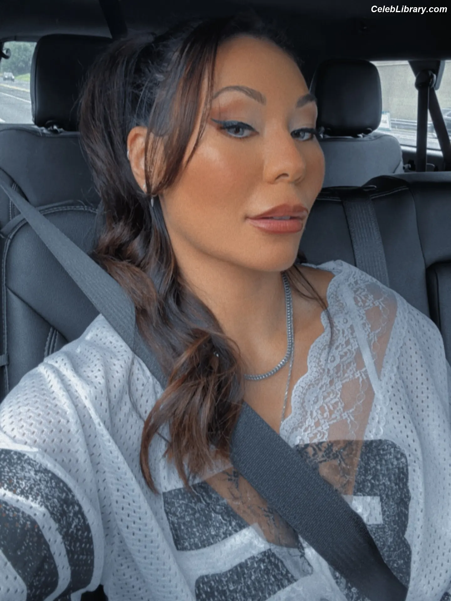 Mia Yim photo 1 of 364