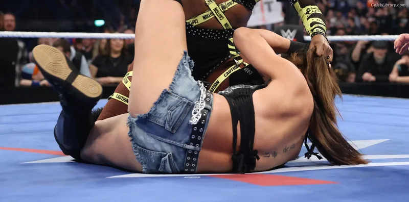 Mia Yim photo 7 of 364