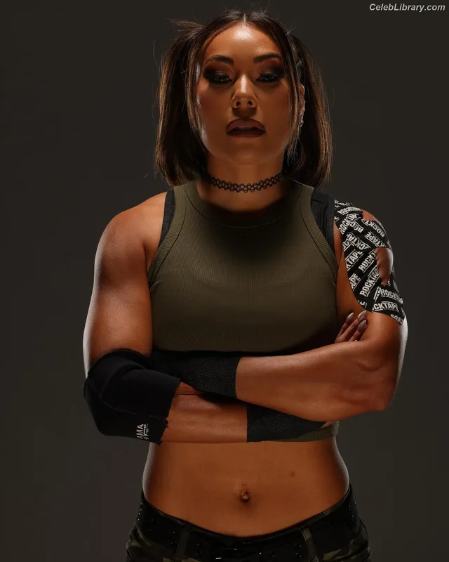 Mia Yim photo 14 of 364