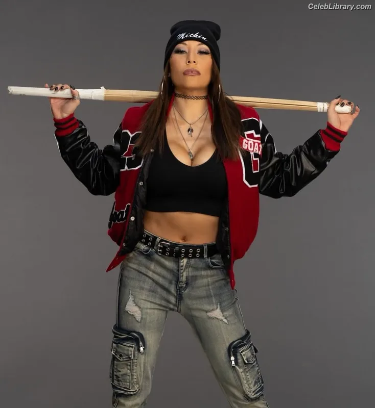 Mia Yim photo 19 of 364