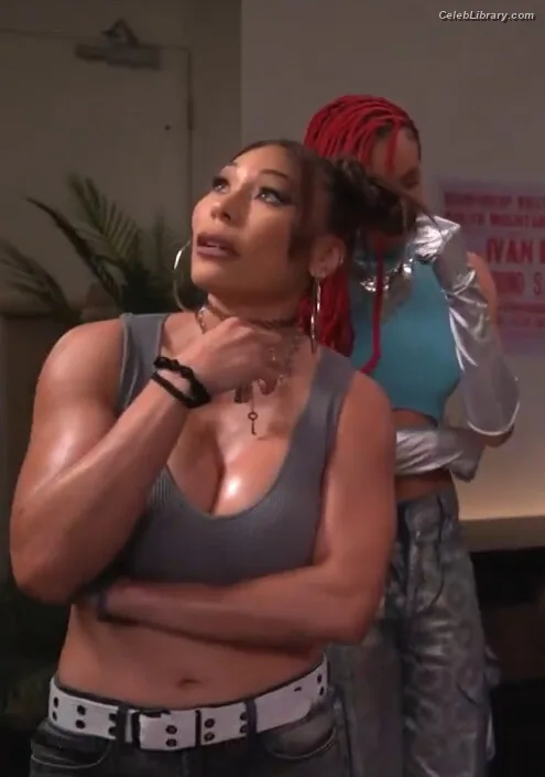 Mia Yim photo 23 of 364