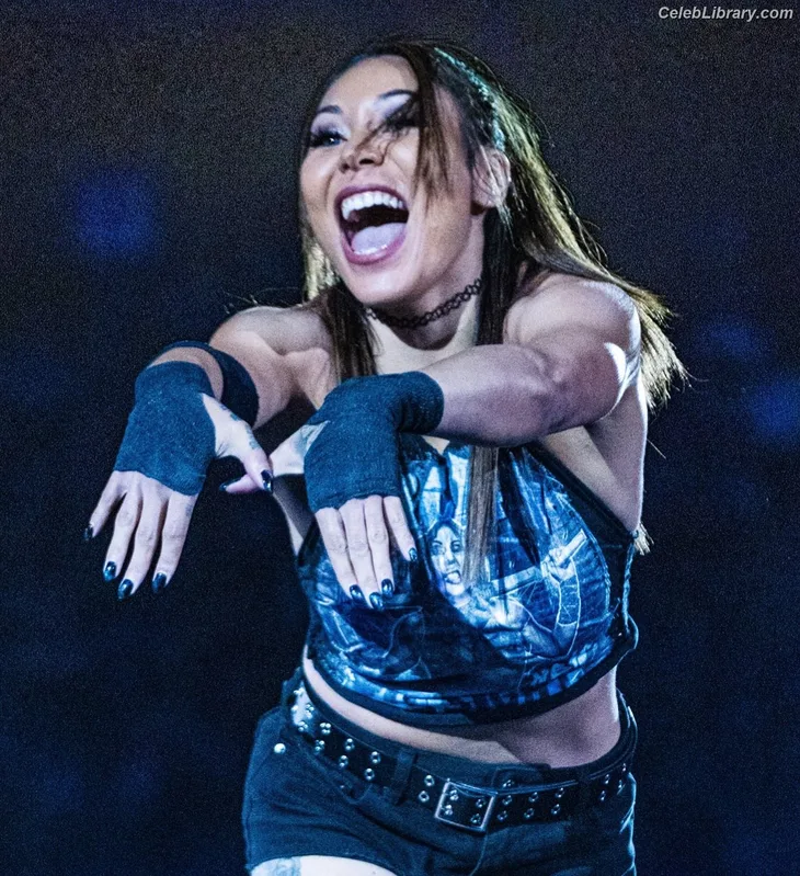 Mia Yim photo 5 of 364