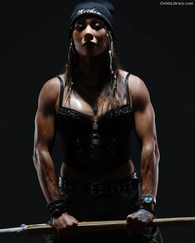 Mia Yim photo 20 of 364