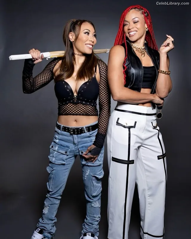 Mia Yim photo 3 of 364