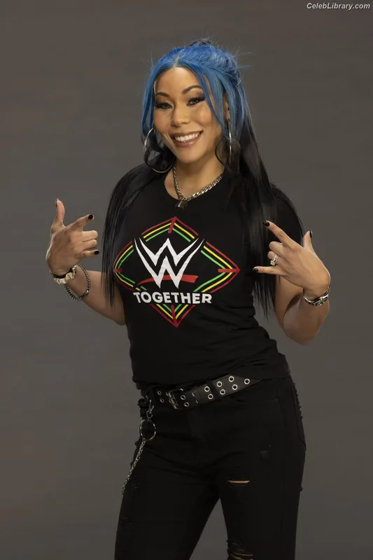 Mia Yim photo 24 of 364