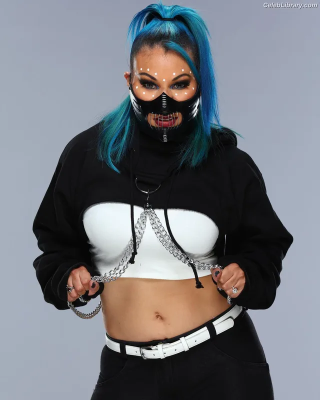 Mia Yim photo 8 of 364