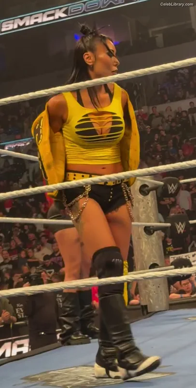 Mia Yim photo 1 of 364