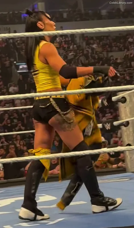 Mia Yim photo 2 of 364