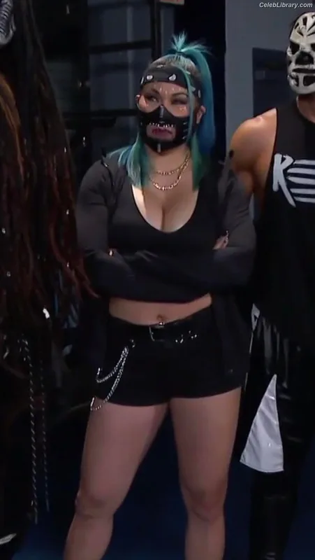 Mia Yim photo 11 of 364