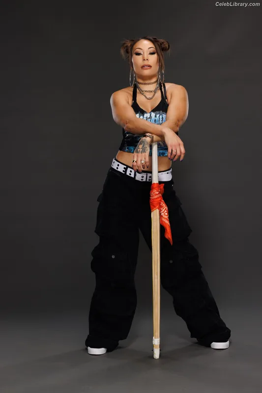 Mia Yim photo 2 of 364