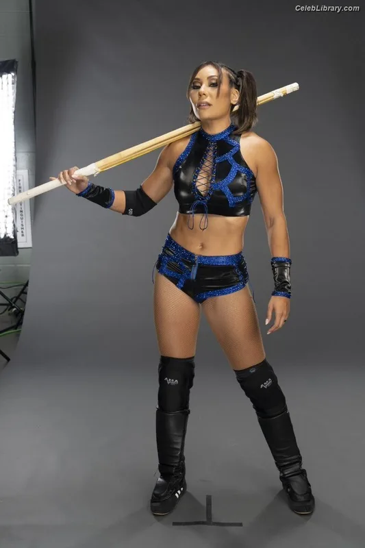 Mia Yim photo 22 of 364