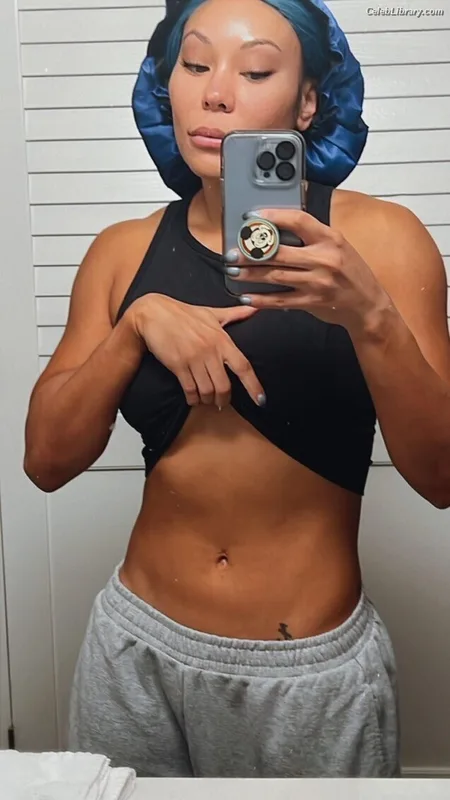 Mia Yim photo 16 of 364