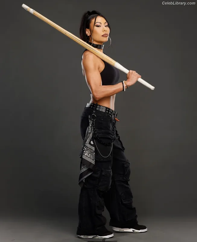 Mia Yim photo 16 of 364