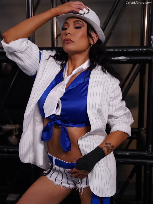 Mia Yim photo 19 of 364