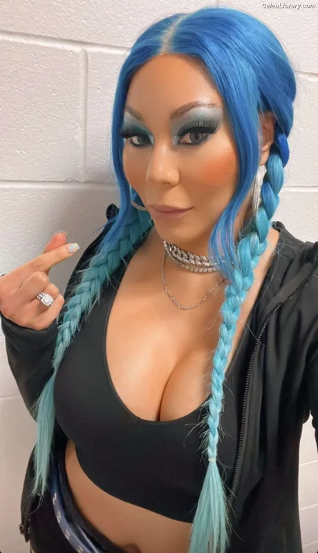 Mia Yim photo 2 of 364