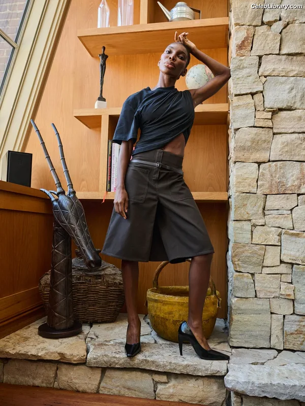 Michaela Coel photo 17 of 19