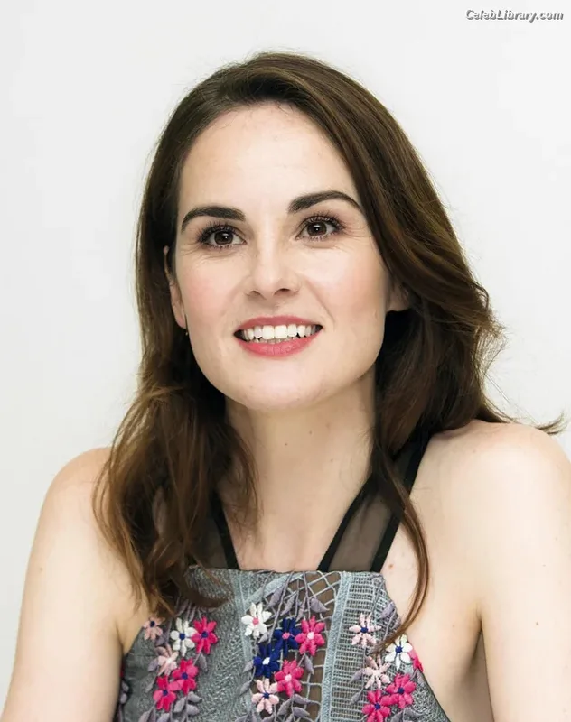 Michelle Dockery photo 11 of 41