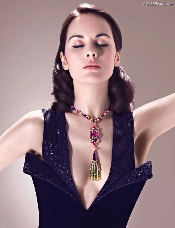 Michelle Dockery photo 19 of 41
