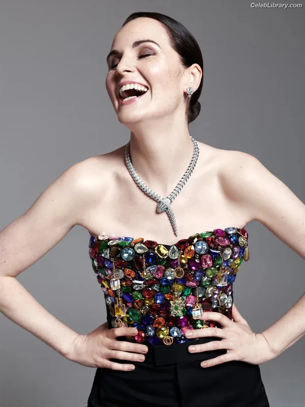 Michelle Dockery photo 12 of 41