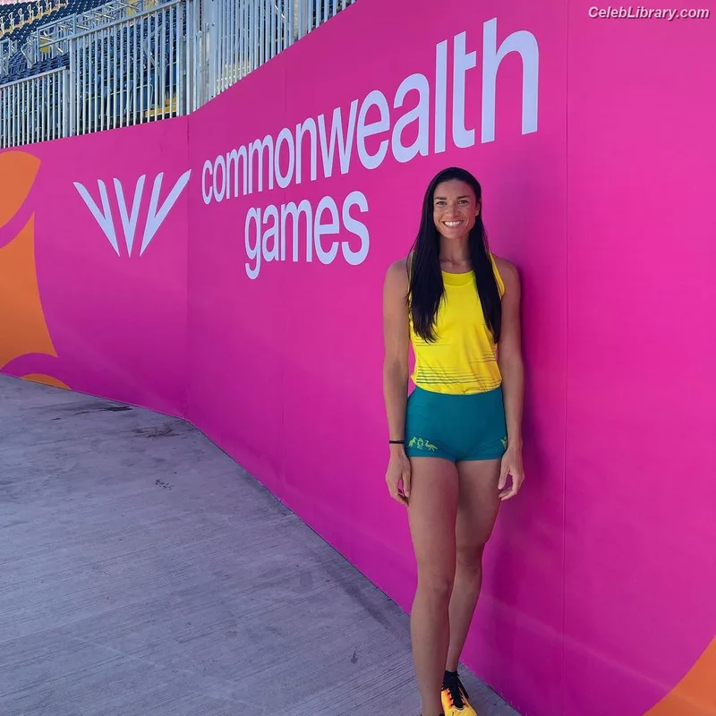 Michelle Jenneke photo 3 of 113