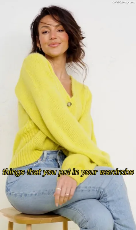 Michelle Keegan photo 1 of 535