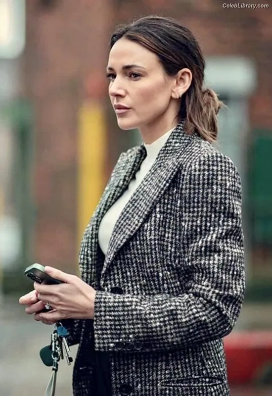 Michelle Keegan photo 3 of 535