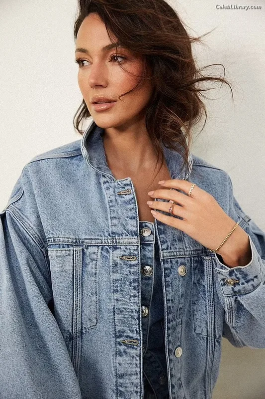 Michelle Keegan photo 14 of 535